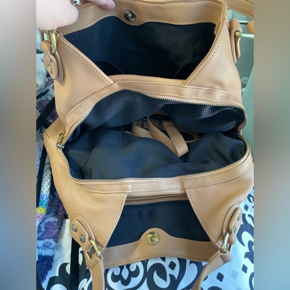 Street Level Tan Bag - Picture 2 of 4